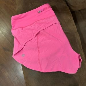 lululemon speed up low rise lined short 2.5” in color sonic pink
